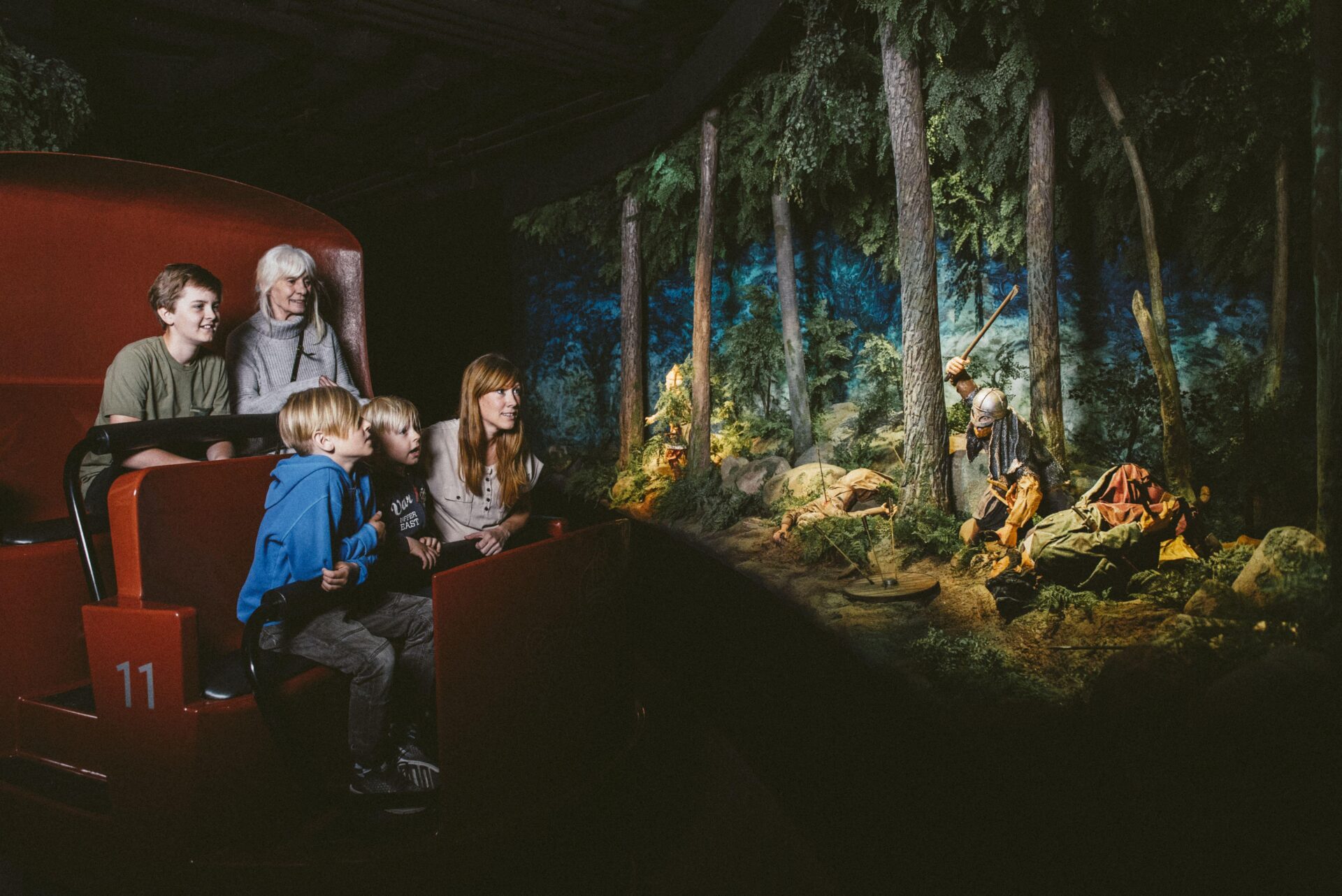 Vikingamuseets utställning och vikingafärd