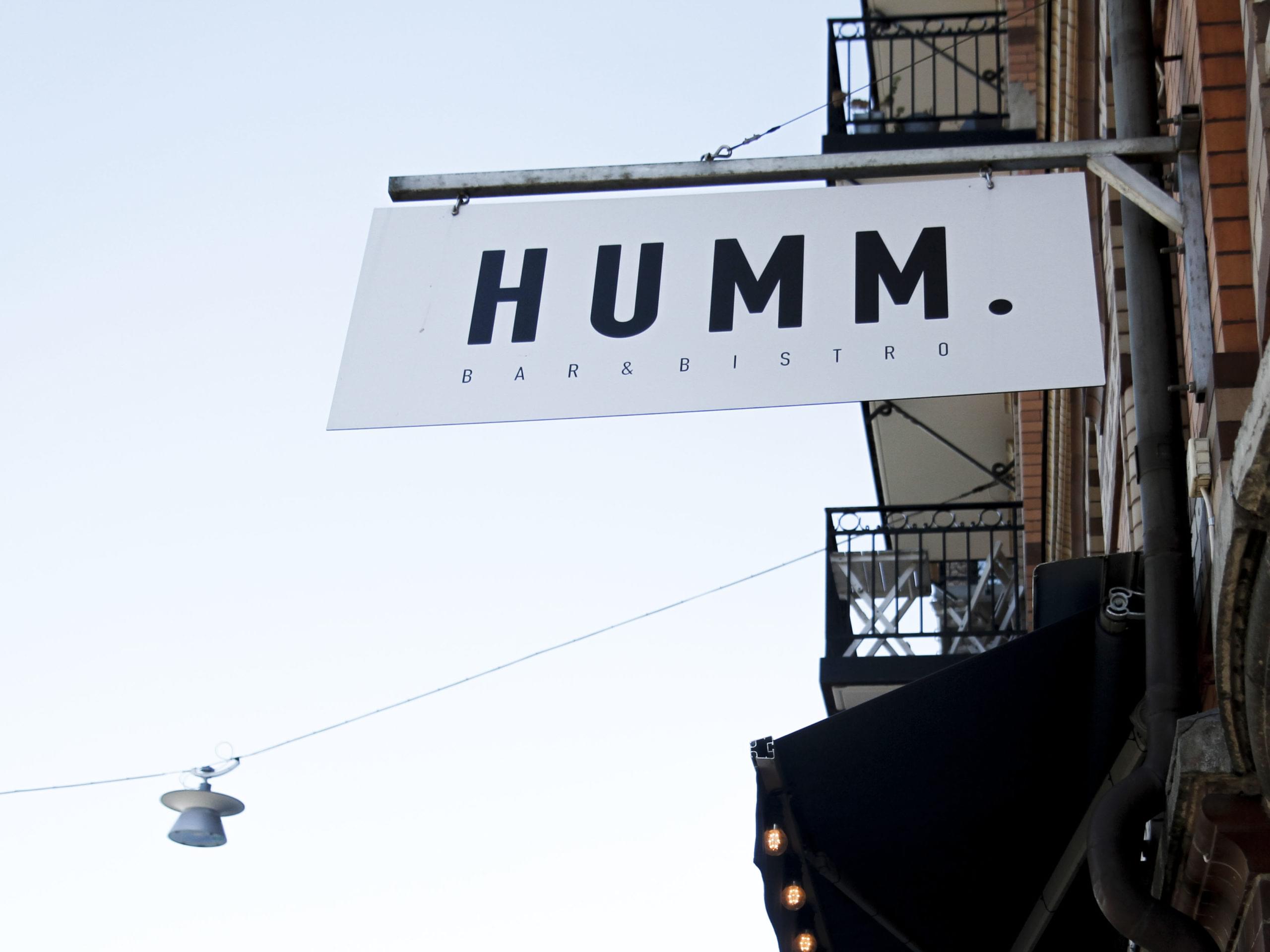 Humm Bar & Bistro