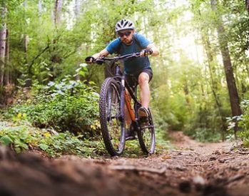 Uthyrning av elektrisk heldämpad mountainbike - Trek Rail 7 i Sollefteå