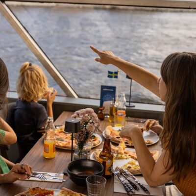 Stockholm: Stadskryssning med färsk pizza