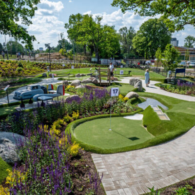 Adventure golf at Trollhättan Stadspark