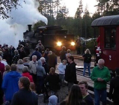 Ångtågstrafik i fotogenlampans sken