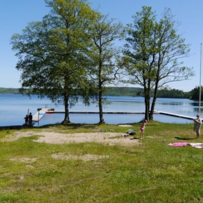 Badplats insjö – Hällungen Talbo