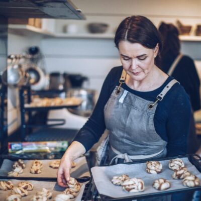 Baka bullar med skärgårdsutsikt