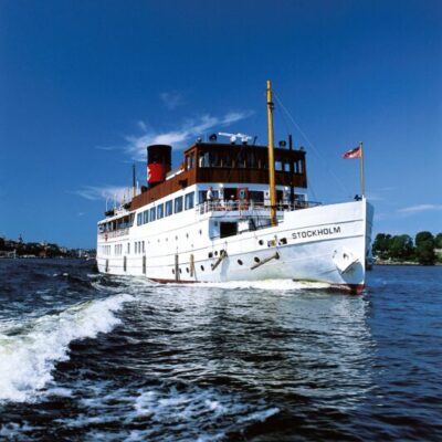 Brunchkryssning bland öar och skär