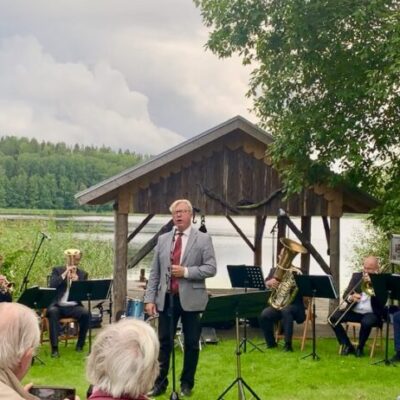 Brunnsmusik, sommartoner och Neapolitanska serenader