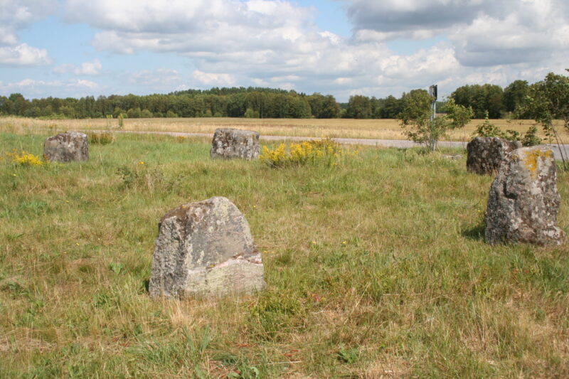 Domarringen Bäcka Stenar