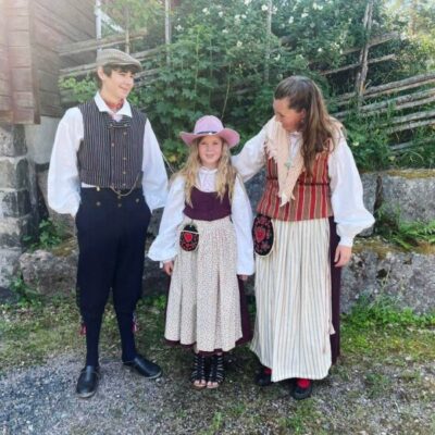 Dräktmarknad & Folkdräktsvisning