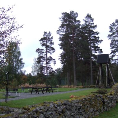 Kyrkobyn i Stommen, Östervallskog