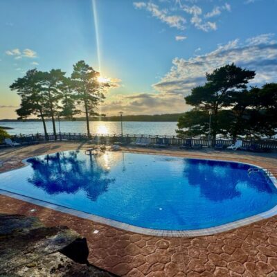 Hällestrand Semesterby