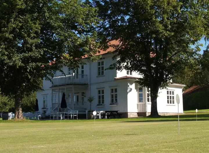 Holdeplads på Åsundsholm Golf & Country Club
