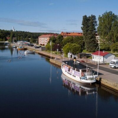 Kanalcafé – fika vid vattnet i Söderhamn
