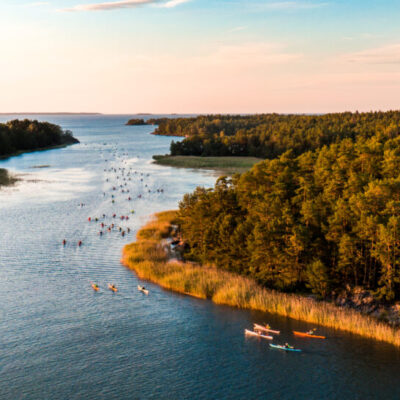 Kayak tour around Kållandsö