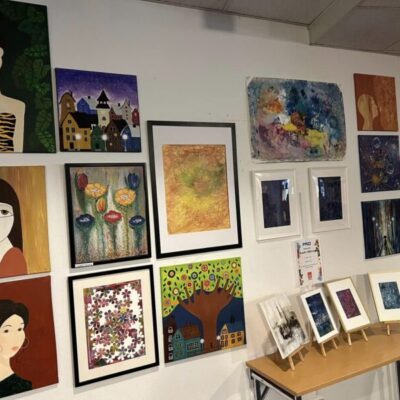 Konstutställning hos Torsåkers Blommor