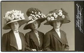 Kulturveckan – Modevisning från perioden 1890-1960