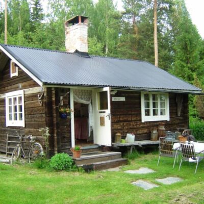 Lillbovallen, Delsbo