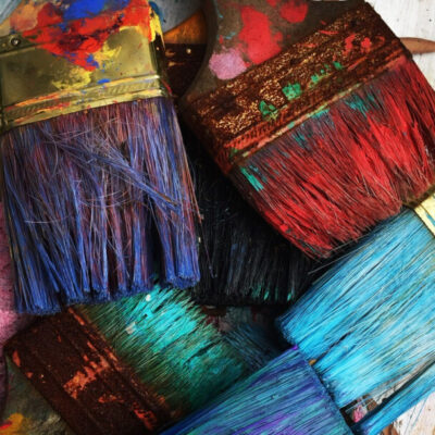 Målarkurs för ungdomar hos KAC i Rosa Huset