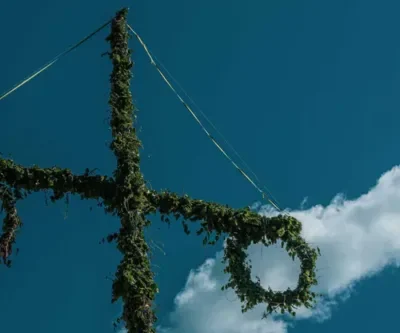 Midsommarfirande på Kyrkans gård