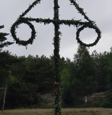 Midsommarfirande på Råön