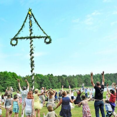 Midsommarfirande vid Torsåkers Hembygdsgård