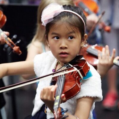 NATIONALDAGSKONSERT – SIDA VID SIDA