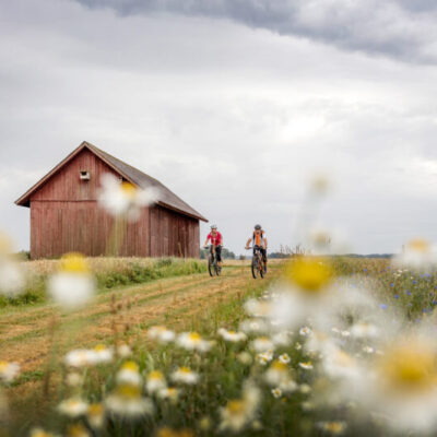 Östen runt på cykel