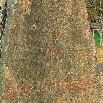 Runsten vid Sundet, Långtora by