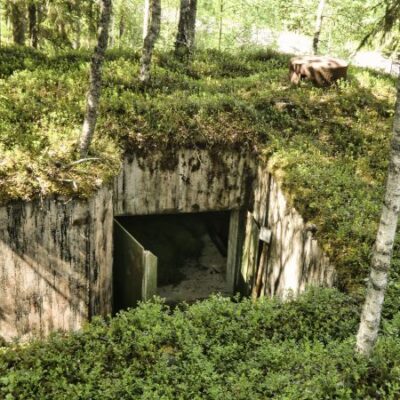 Tällåsen, Höljes