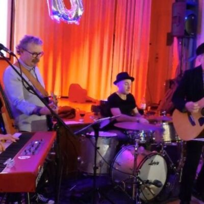 Sommarmusik i klosterruinen – Musikkollektivet Bobby Mull