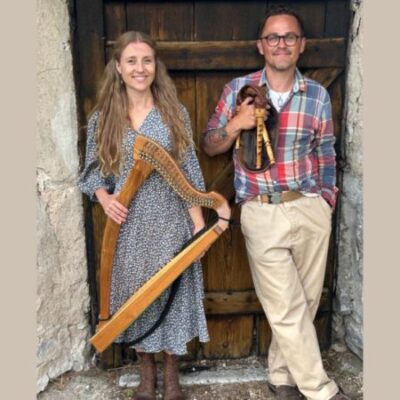 Sommarmusik i klosterruinen – Oljaud u älvstrik – med Julia Westberg och Lars Kruthof. Folkmusik från Gotland på äldre instrument