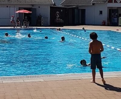 Sommarsimskola