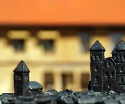 Stadsvandringar i Skara sommaren 2026