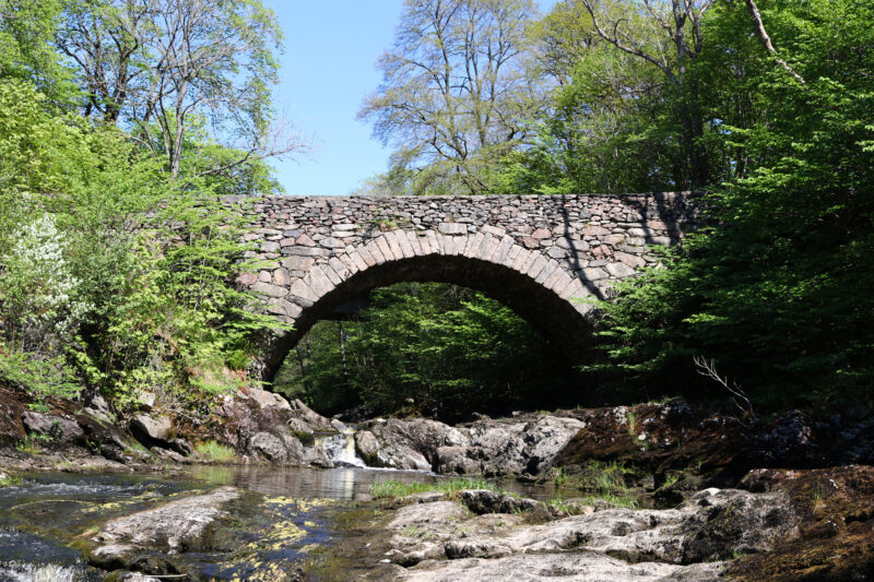 Stenvalvsbroar