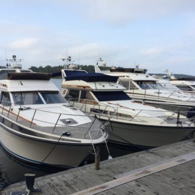 Storebro Royal Cruiser Club en märkesbåtklubb besöker Grisslehamn den 24/7