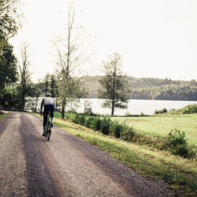 Stunning lakeside gravel ride