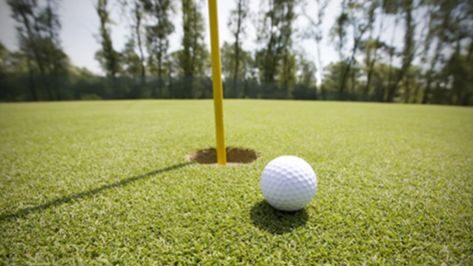 Testa golf under Senior-april