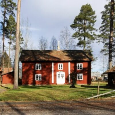 Trädgårdsföreläsning, växtförsäljning och kaffeservering.