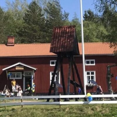 Upplev Hälsingland – Njut av Kolbullar, Loppis, Kafé & Museum