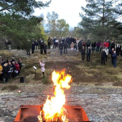 Valborgsfirande på Kornberget i Mellby