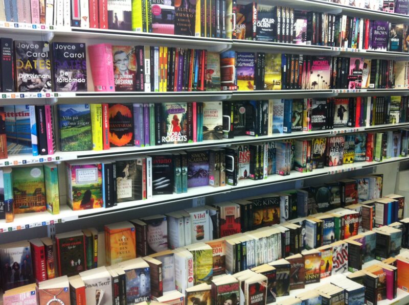 Vara Bok & Kontorsvaruhandel